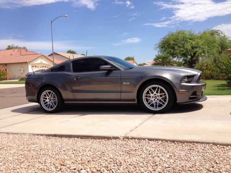 2012 Ford Mustang photo