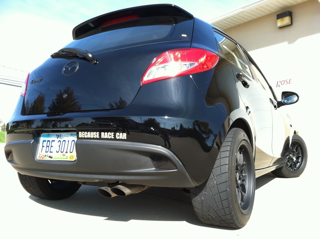 2013 Mazda Mazda2 photo