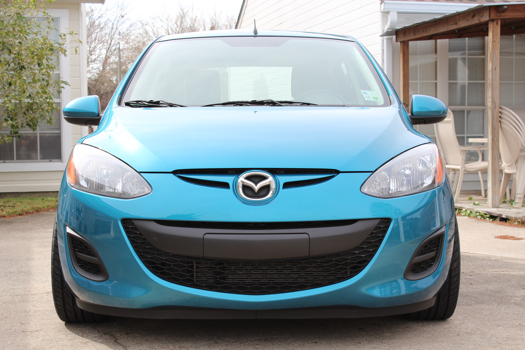 2011 Mazda Mazda2 photo