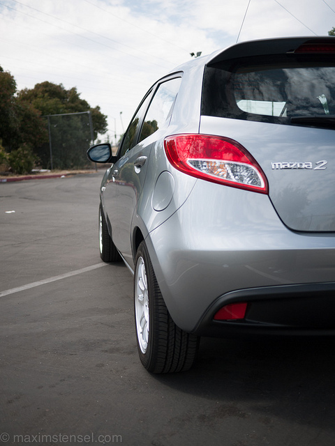 2011 Mazda Mazda2 photo