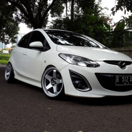 2013 Mazda Mazda2