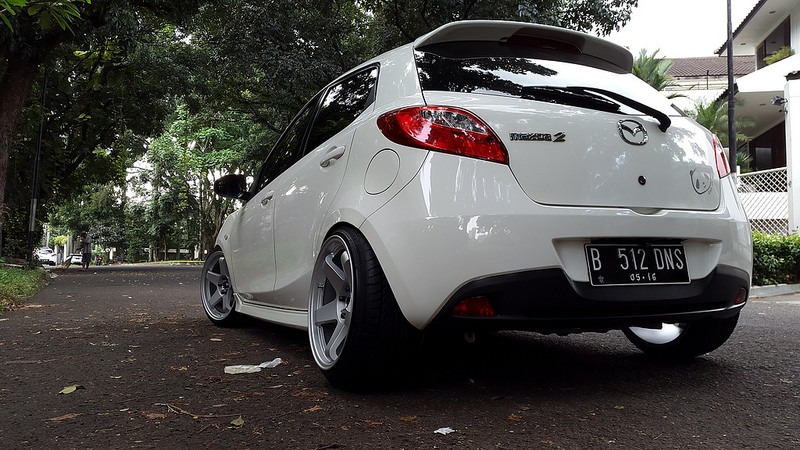 2013 Mazda Mazda2 photo