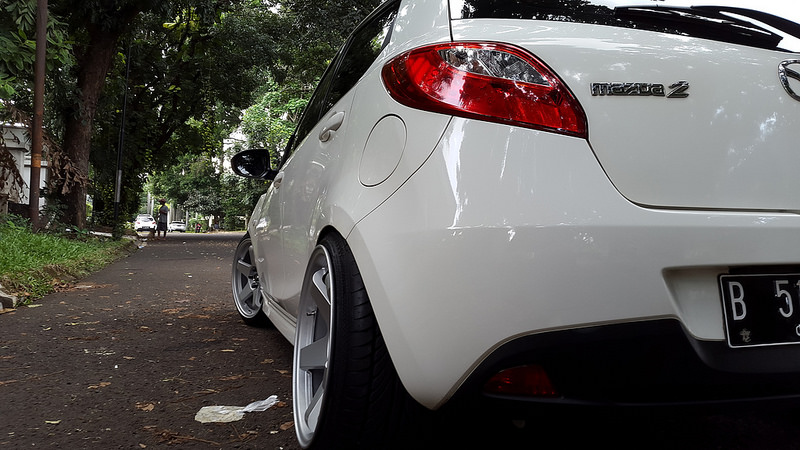 2013 Mazda Mazda2 photo