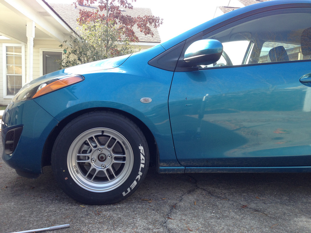 2013 Mazda Mazda2 photo