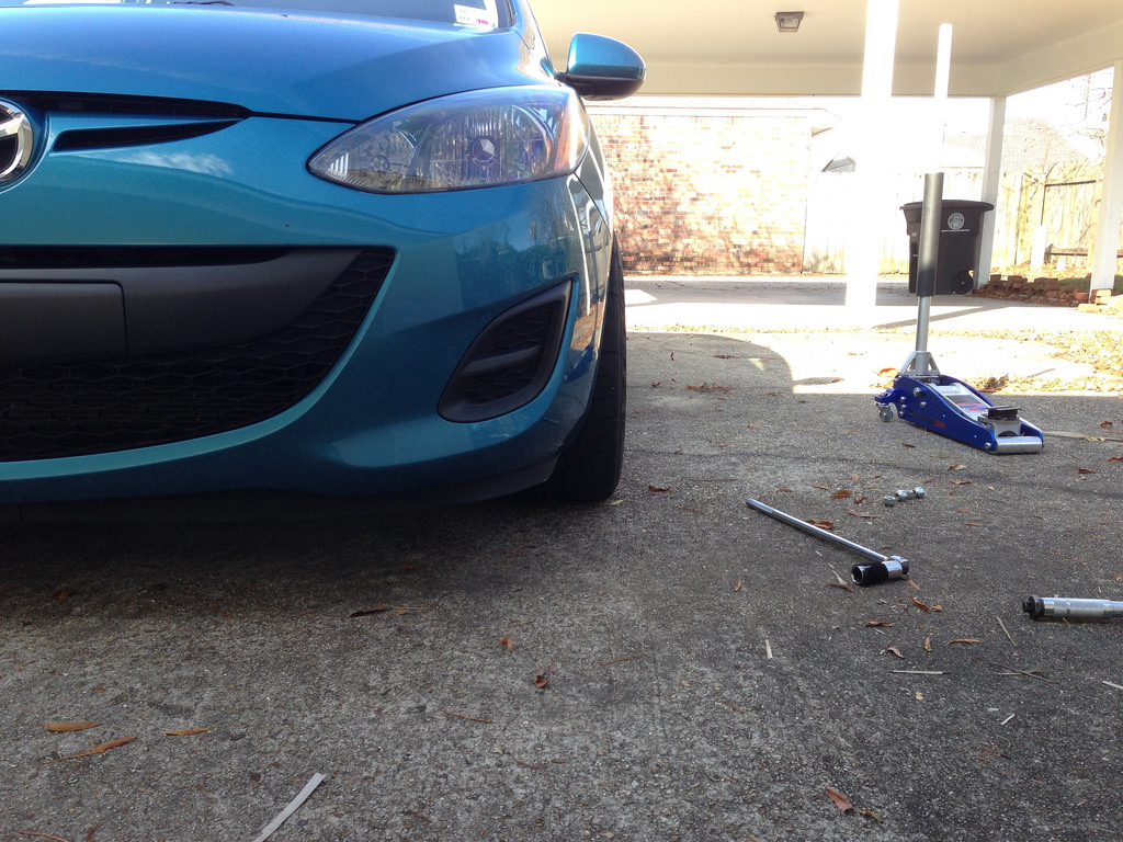 2013 Mazda Mazda2 photo
