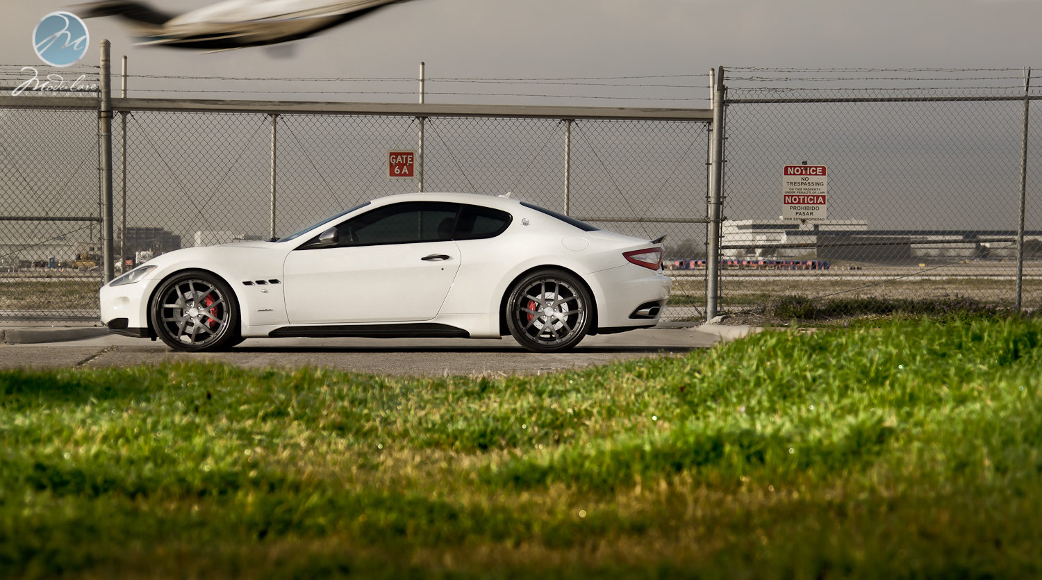 2011 Maserati GranTurismo photo
