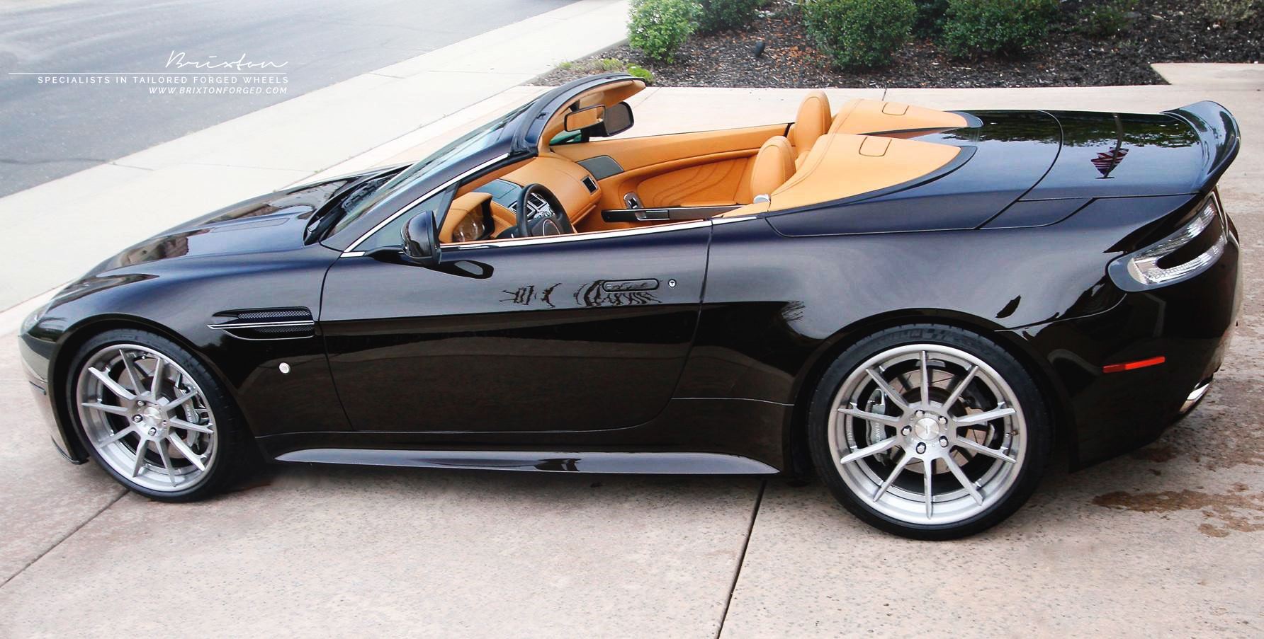 2014 Aston Martin V8 Vantage S photo