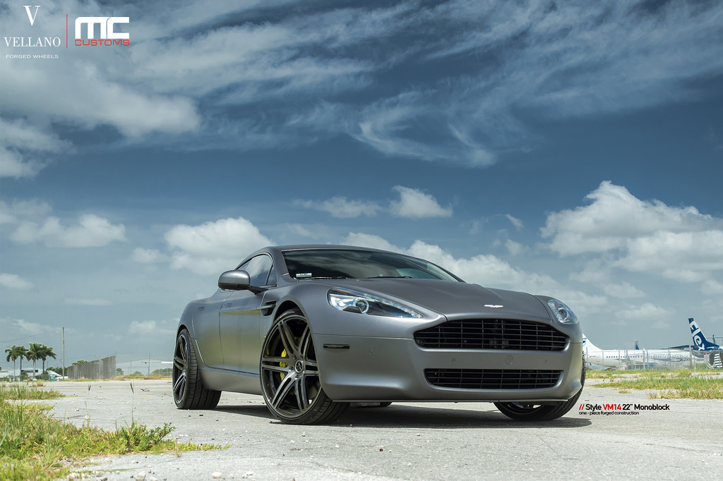 2014 Aston Martin DB9 photo