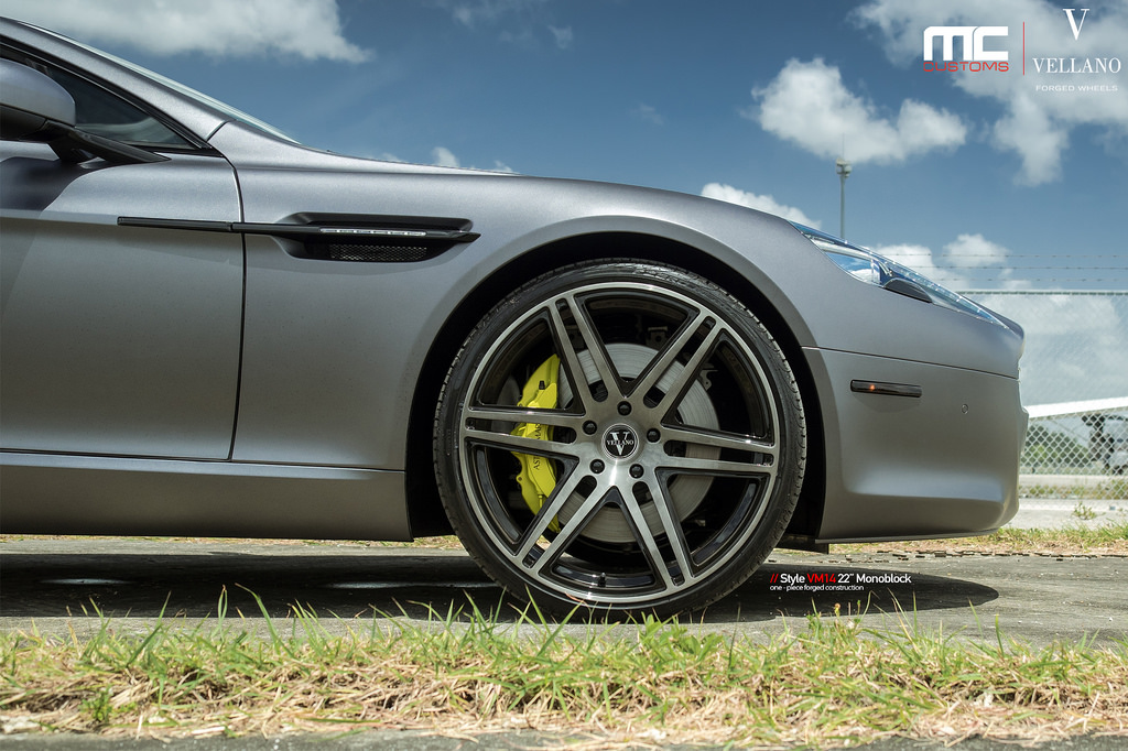 2014 Aston Martin DB9 photo