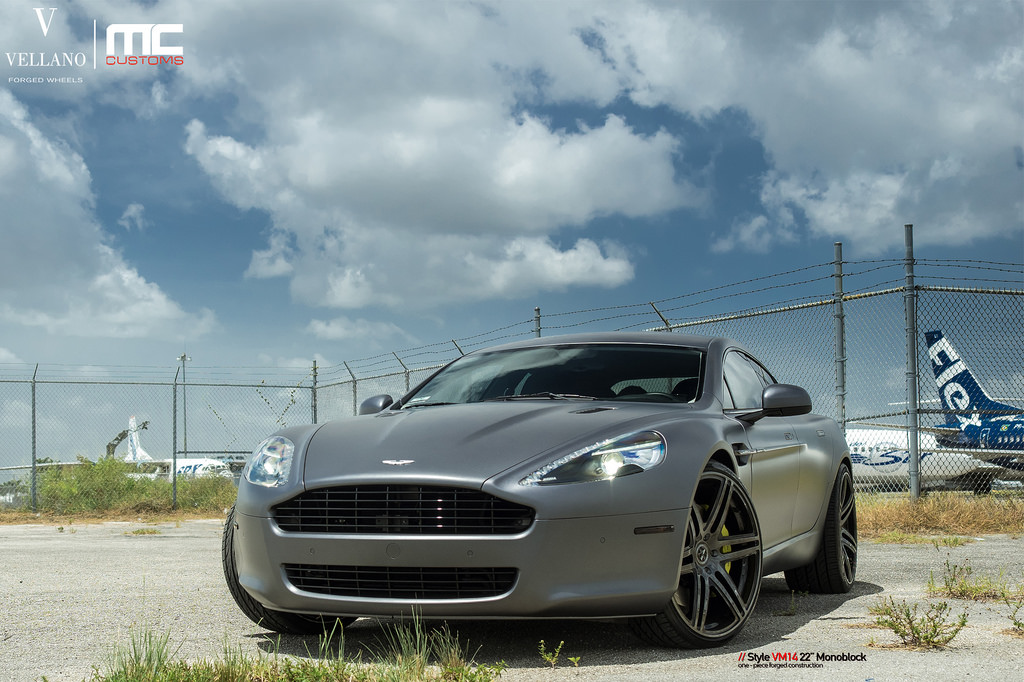 2014 Aston Martin DB9 photo