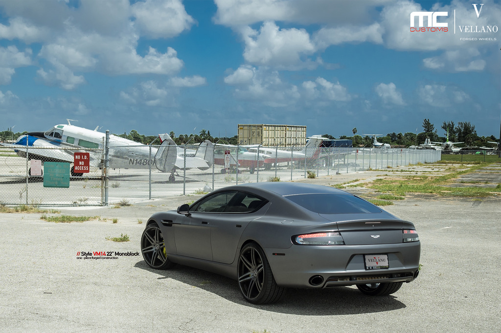 2014 Aston Martin DB9 photo