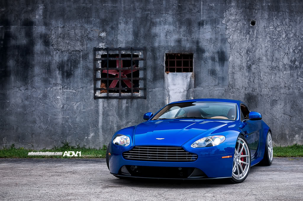 2014 Aston Martin V8 Vantage S photo