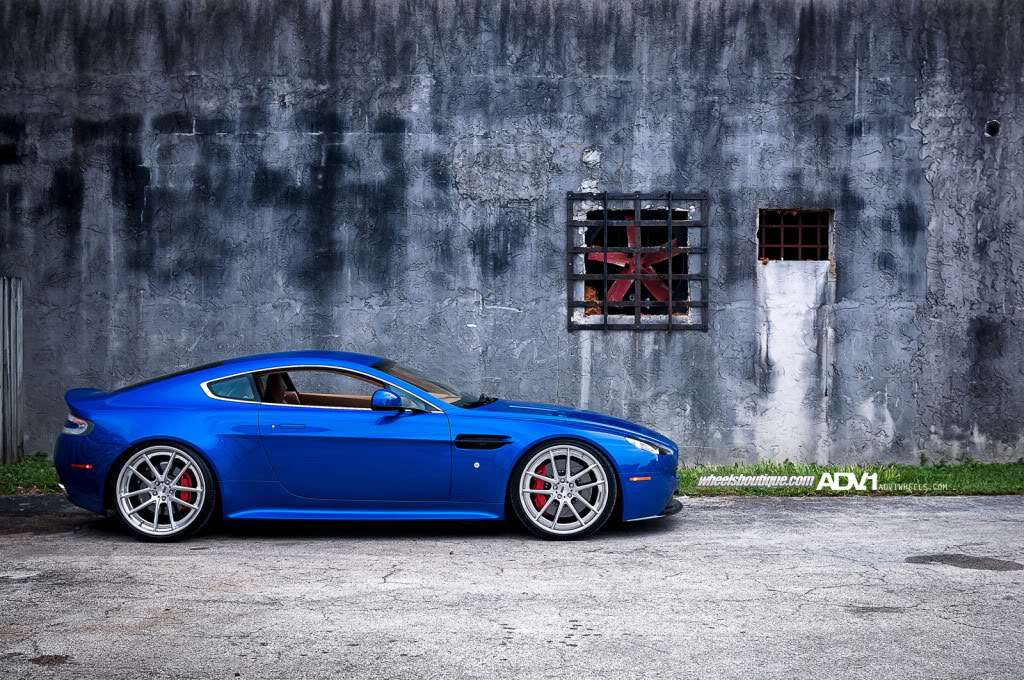 2014 Aston Martin V8 Vantage S photo