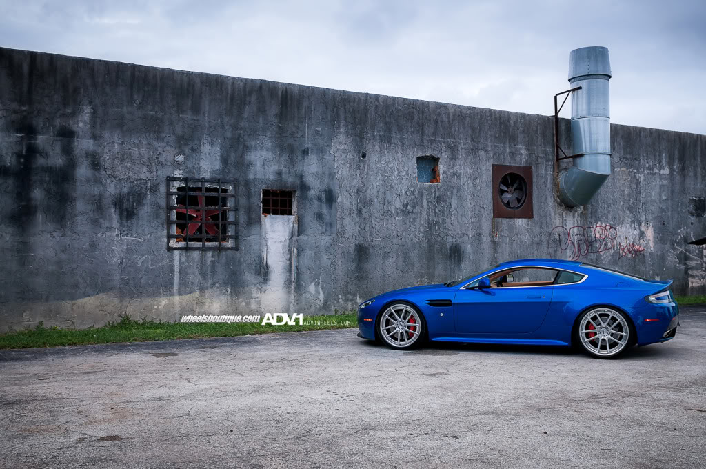 2014 Aston Martin V8 Vantage S photo