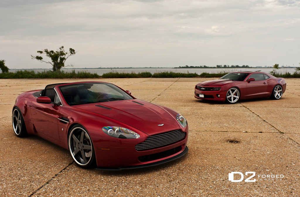 2014 Aston Martin V8 Vantage photo