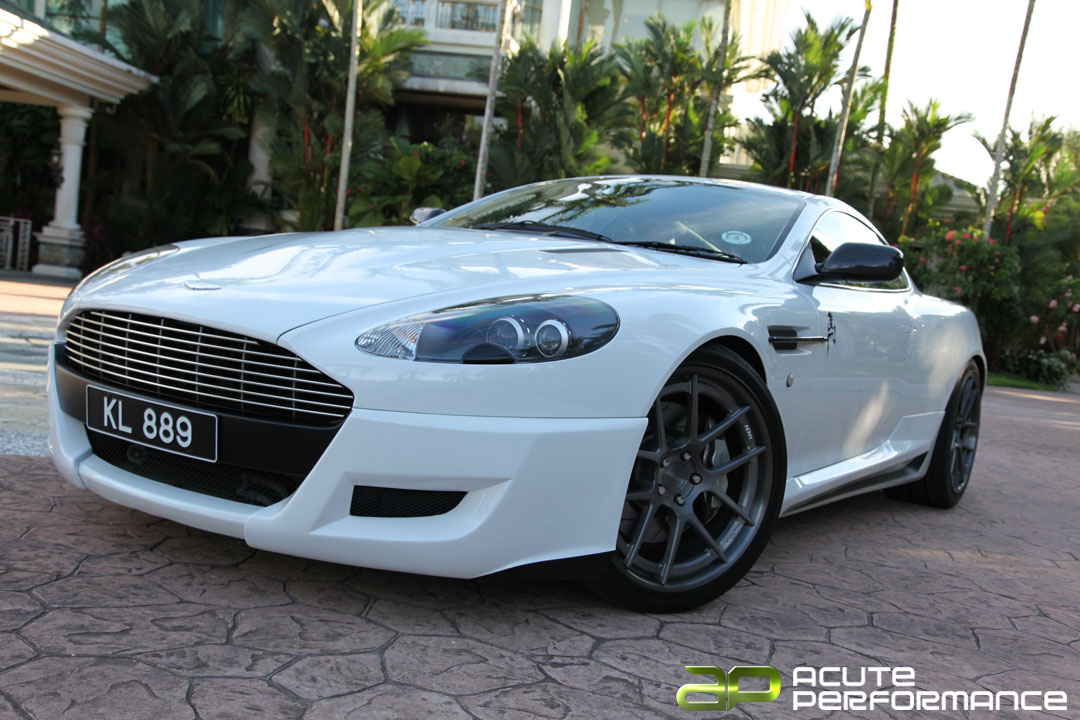2014 Aston Martin DB9 photo