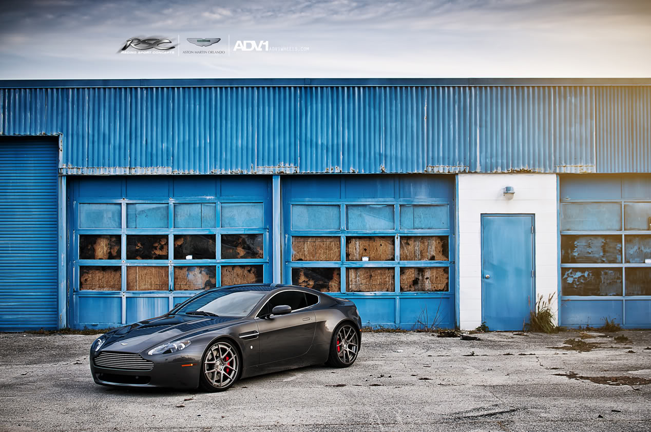 2014 Aston Martin V8 Vantage photo