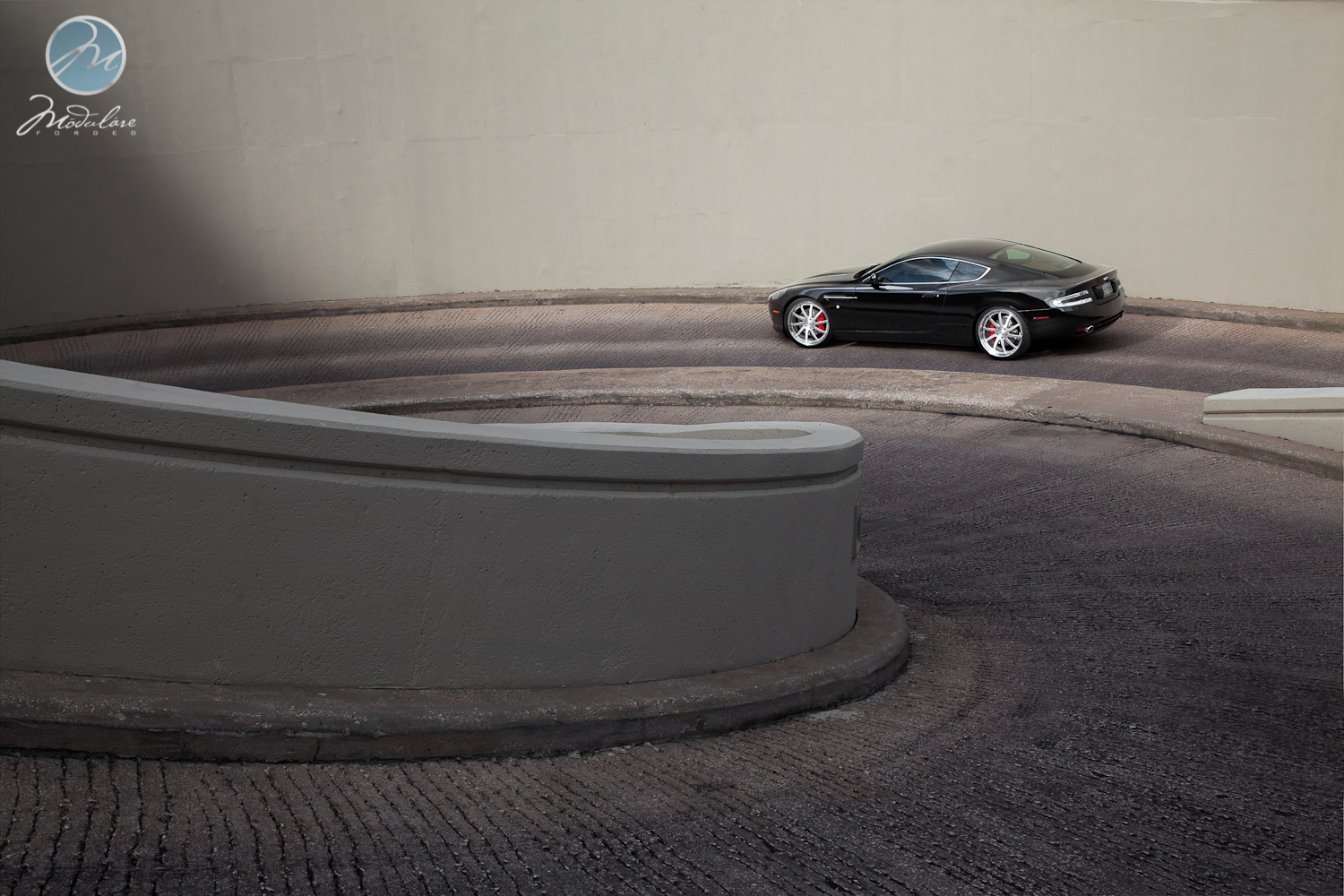 2014 Aston Martin DB9 photo