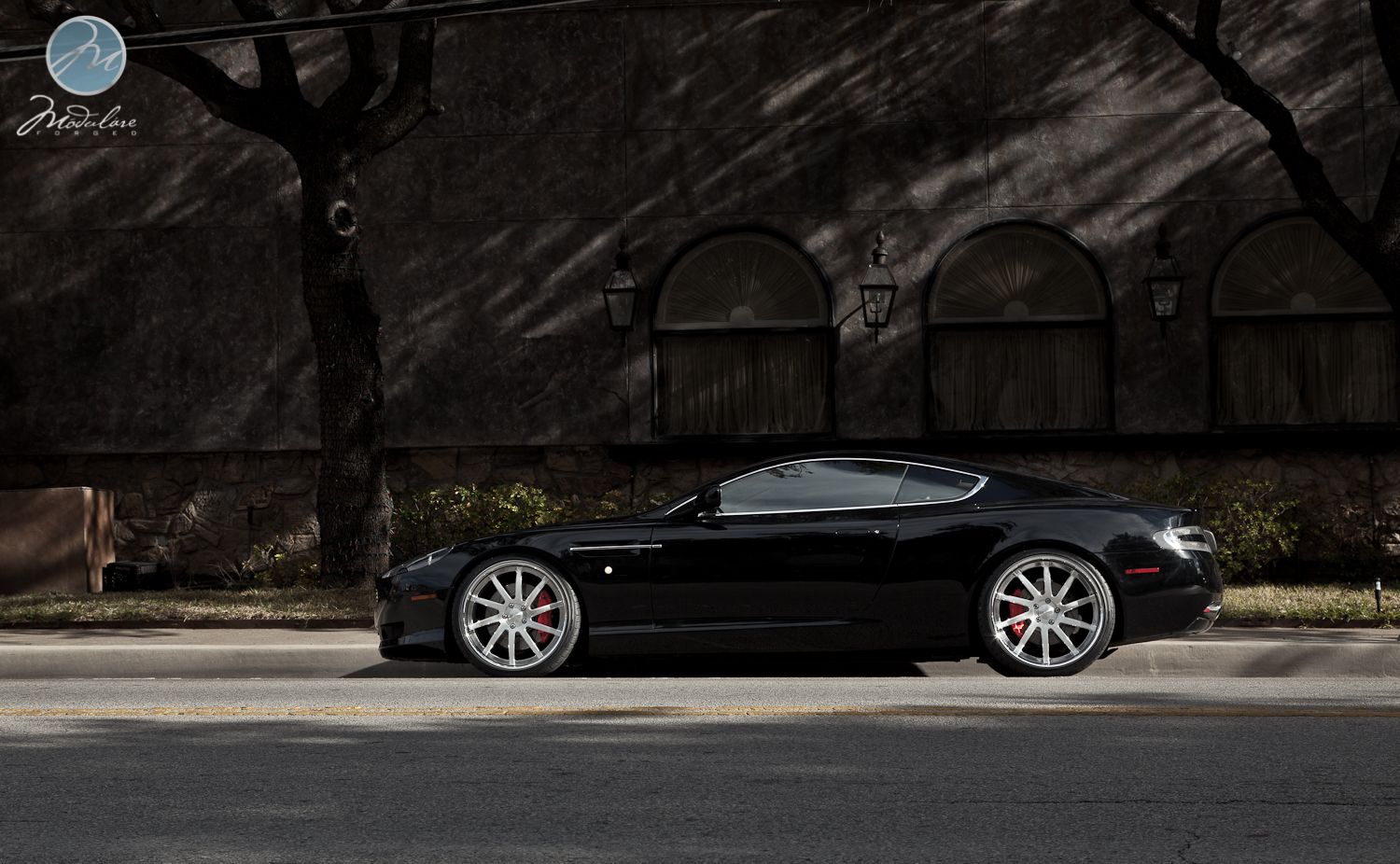 2014 Aston Martin DB9 photo
