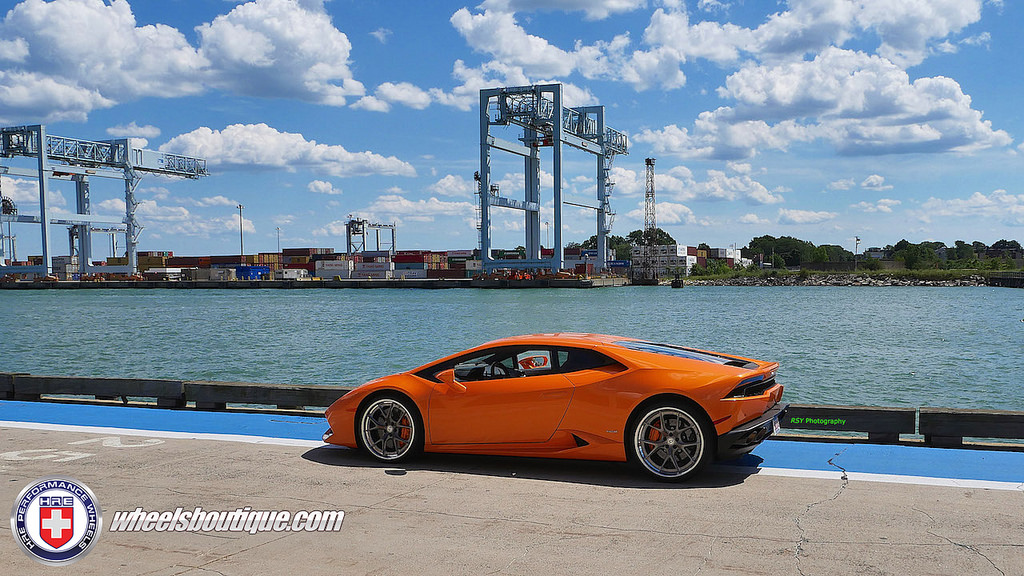 2015 Lamborghini Huracan photo