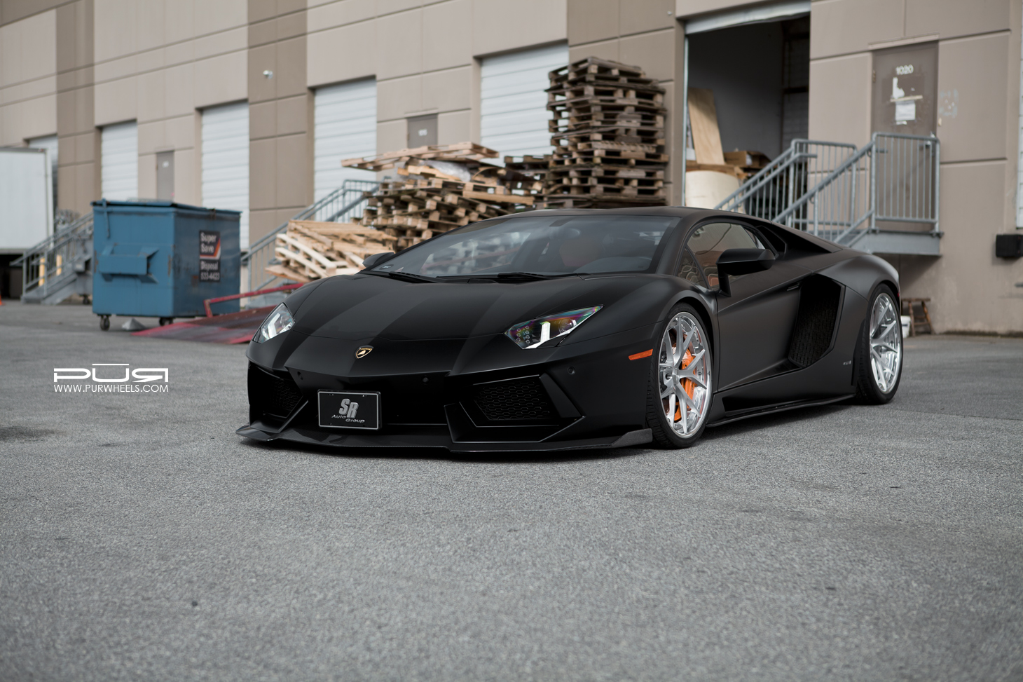 2014 Lamborghini Aventador photo