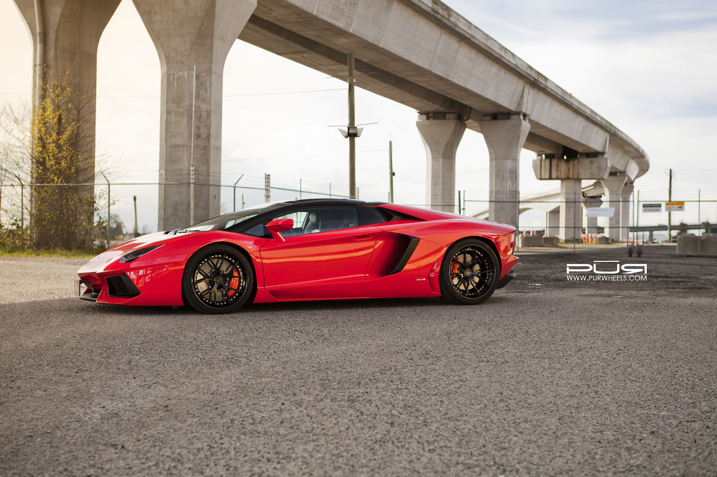 2014 Lamborghini Aventador photo