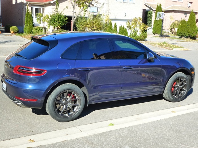 2015 Porsche Macan photo
