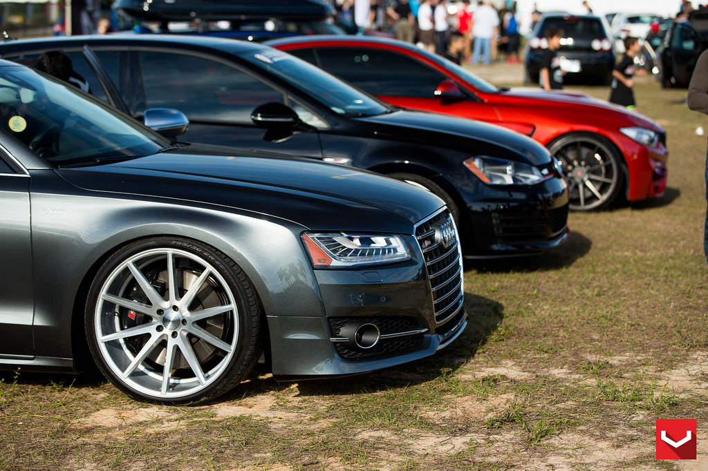 2014 Audi S8 photo