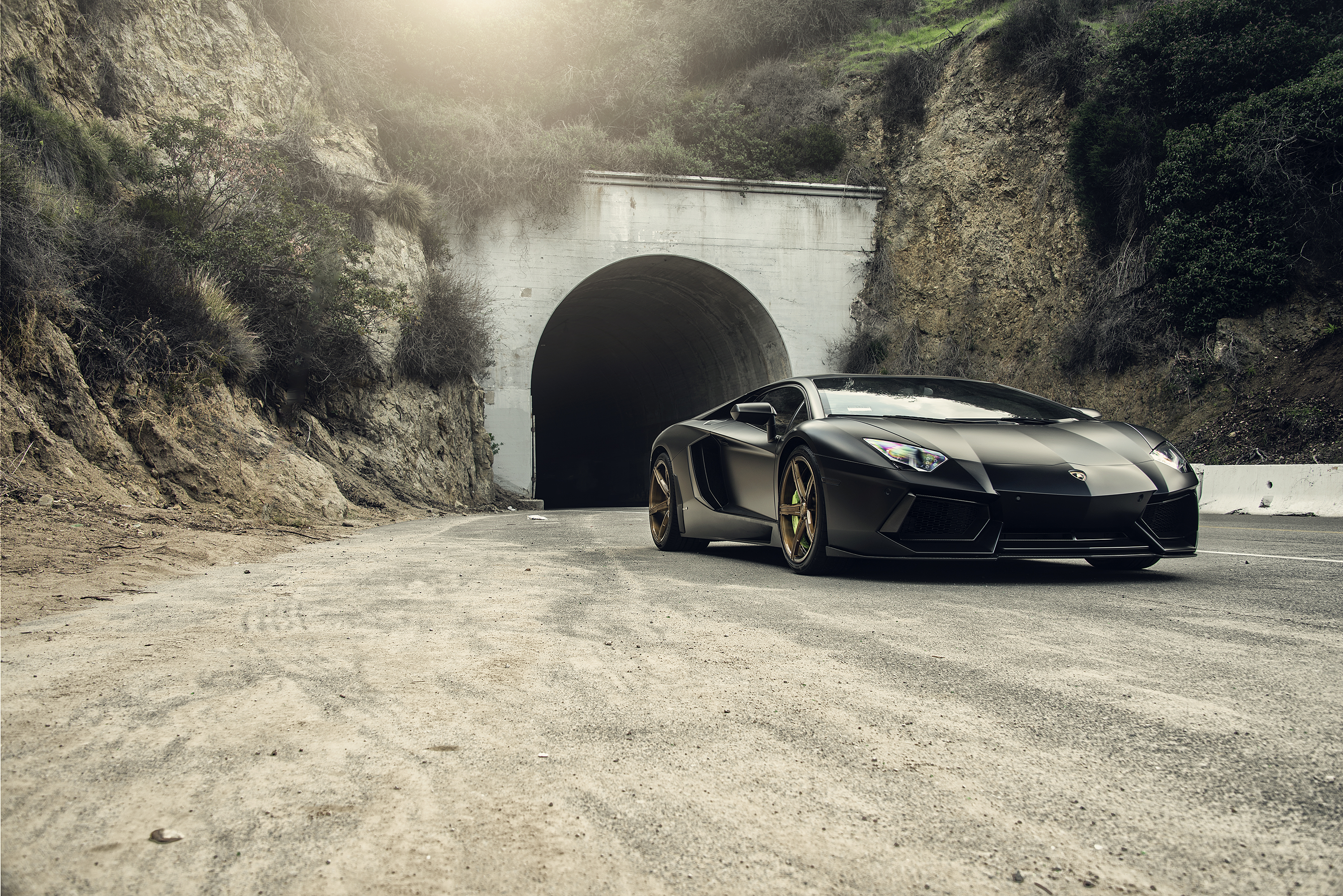 2014 Lamborghini Aventador photo