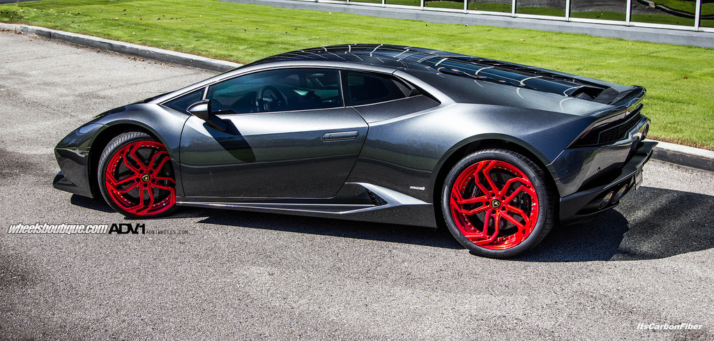 2015 Lamborghini Huracan photo