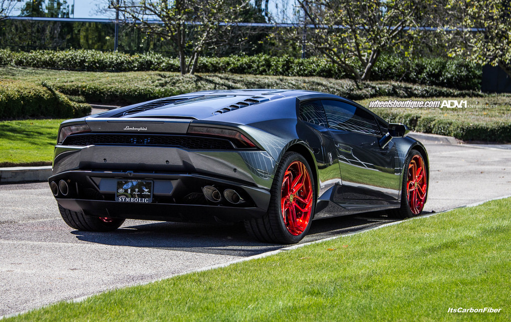 2015 Lamborghini Huracan photo