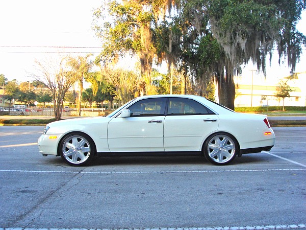 2003 Infiniti M45 photo