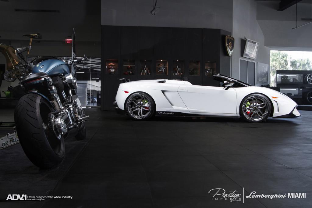 2013 Lamborghini Gallardo photo