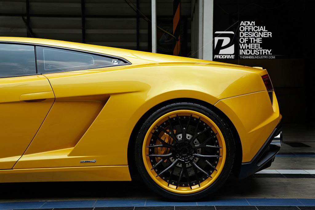2013 Lamborghini Gallardo photo