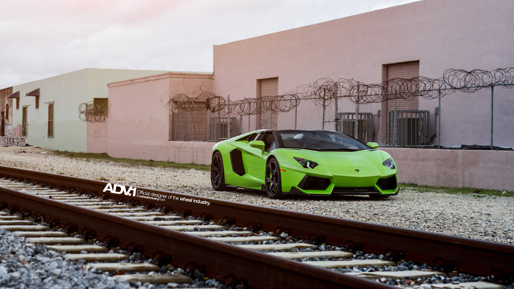 2013 Lamborghini Aventador photo