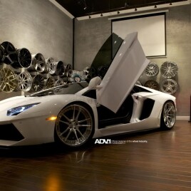 2013 Lamborghini Aventador