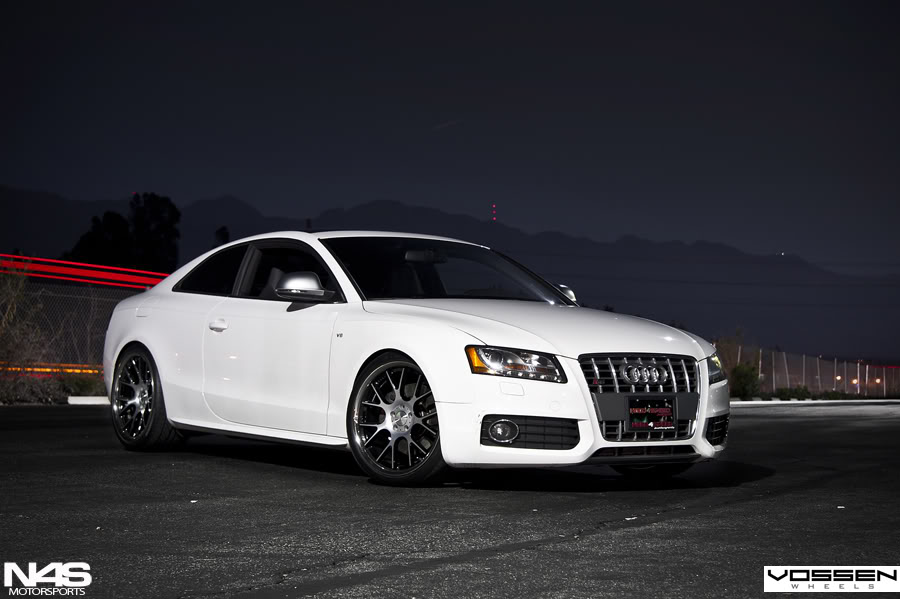 2011 Audi S5 photo