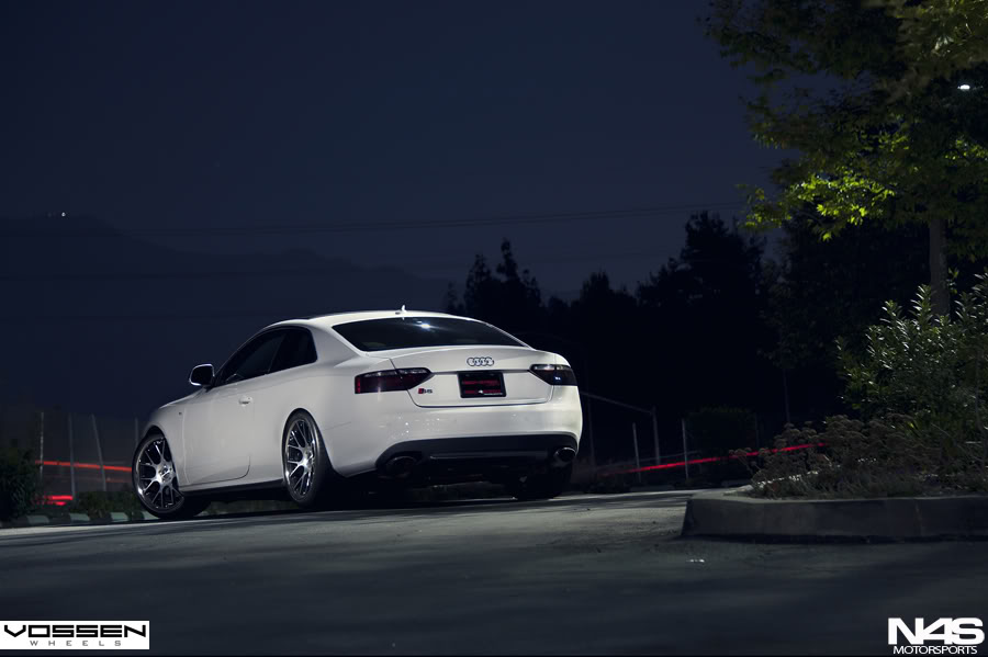 2011 Audi S5 photo