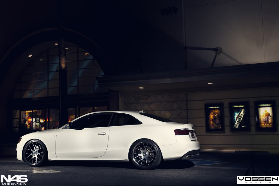 2011 Audi S5 photo