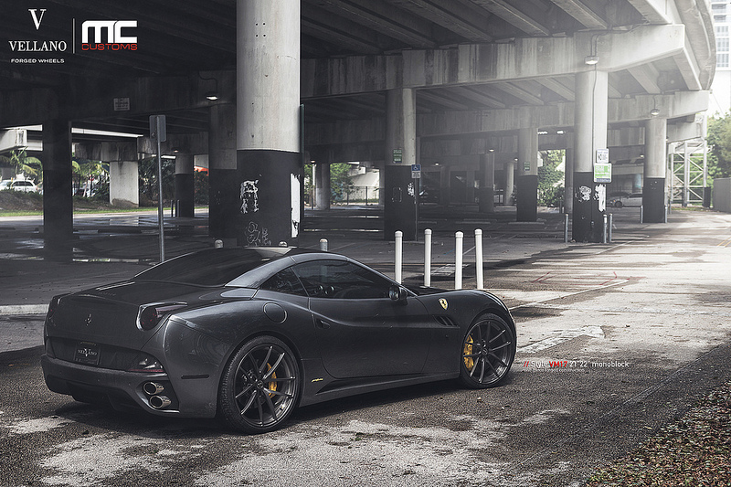 2013 Ferrari California photo