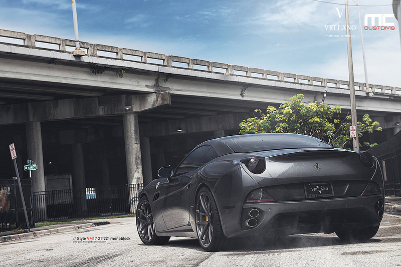 2013 Ferrari California photo