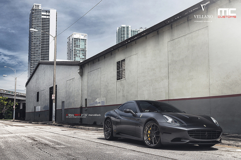 2013 Ferrari California photo