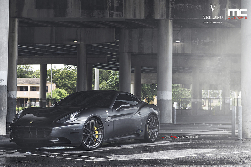2013 Ferrari California photo