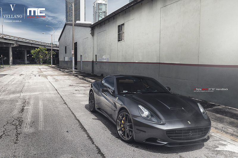 2013 Ferrari California photo