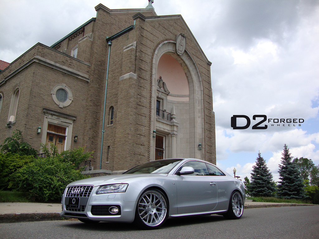 2010 Audi S5 photo
