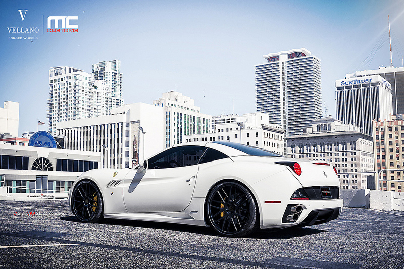 2012 Ferrari California photo