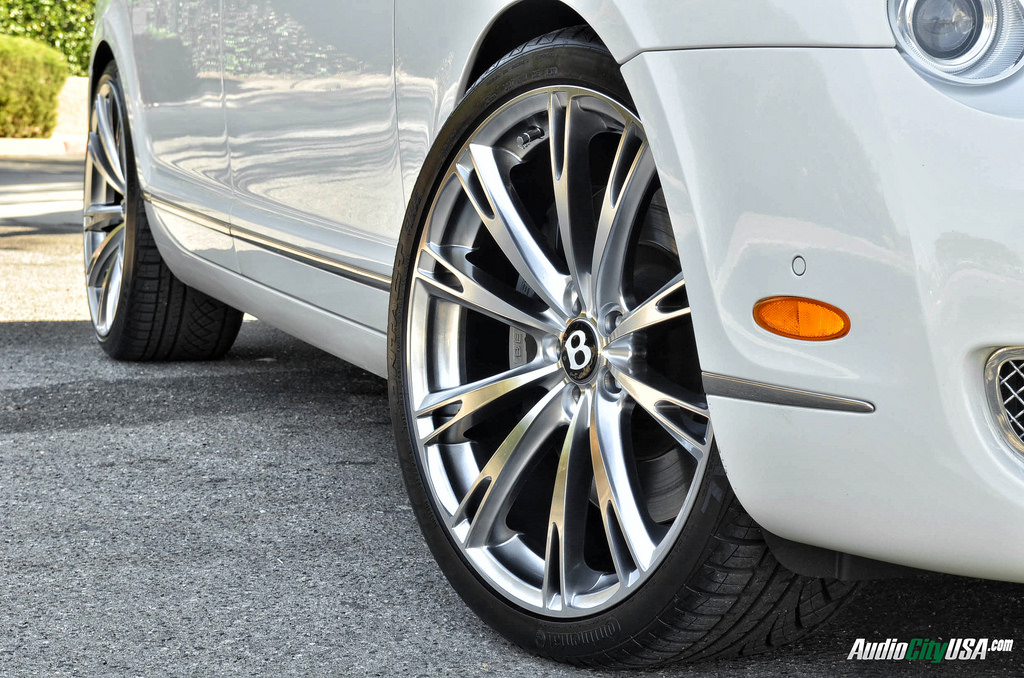 2007 Bentley Continental Flying Spur photo