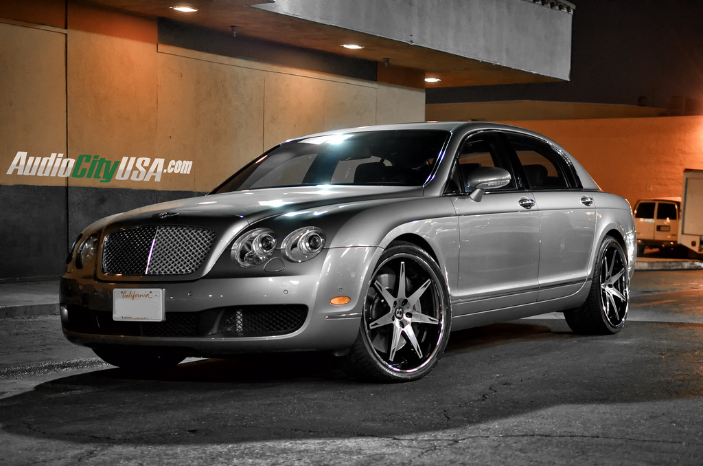 2007 Bentley Continental Flying Spur photo