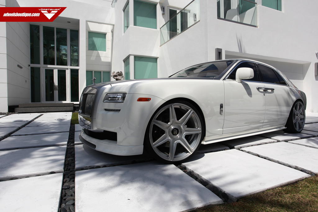 2014 Rolls-Royce Ghost photo