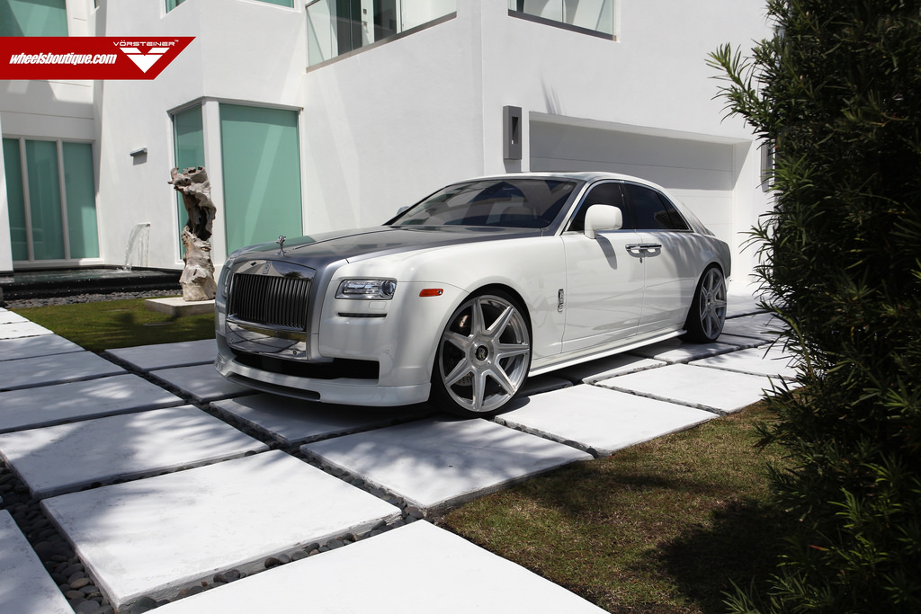 2014 Rolls-Royce Ghost photo